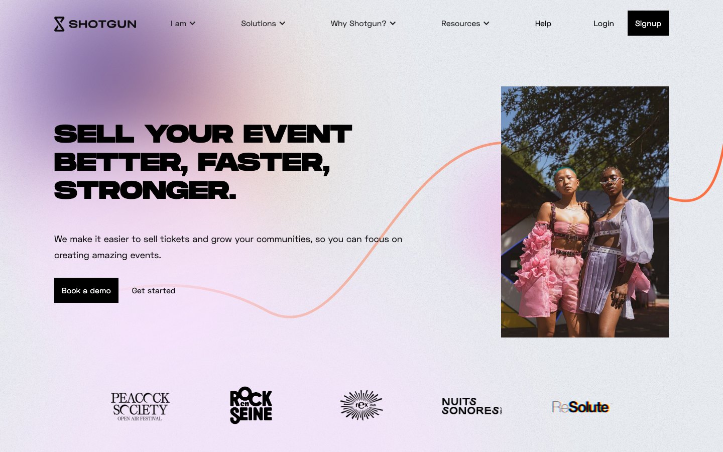 L’ancien site Shotgun Pro : « Sell your event better, faster, stronger », un fond sombre, deux boutons Book a demo et Get started